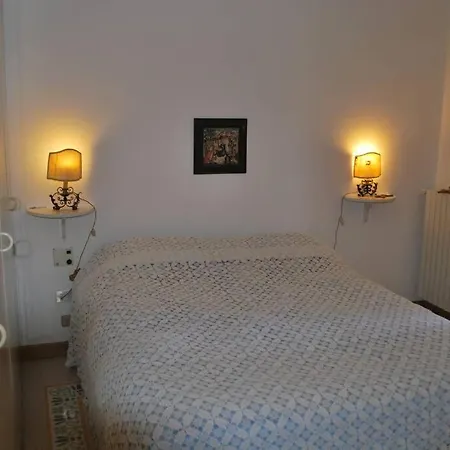 Casa Immersa Nel Al Centro Di Апартаменты *
